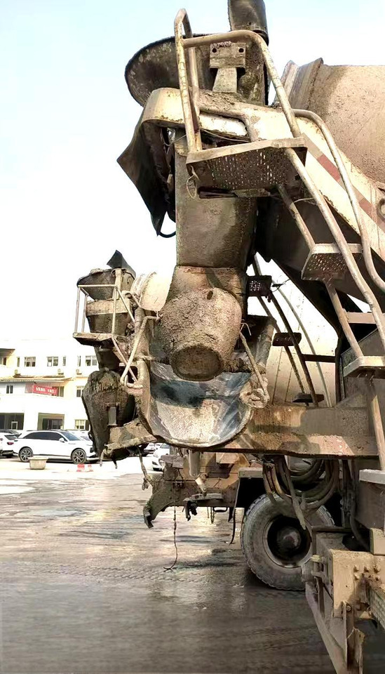 XCMG Official Construction Cement Mixer G4804B 12m³ Used Mobile Concrete Mixer Truck for sale - Tambour malaxeur: photos 5 XCMG Official Construction Cement Mixer G4804B 12m³ Used Mobile Concrete Mixer Truck for sale - Tambour malaxeur: photos 5