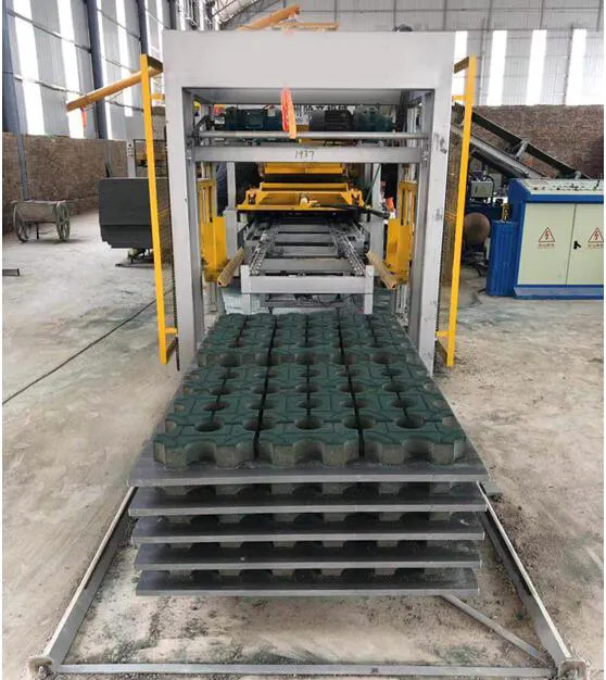 XCMG Official MM8-15 Block Making Machine for Make Clay Brick - Pondeuse à parpaing: photos 5 XCMG Official MM8-15 Block Making Machine for Make Clay Brick - Pondeuse à parpaing: photos 5