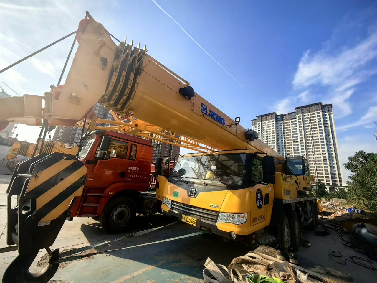 XCMG Official QY55K5C_2 Used Truck Mounted Crane 55ton Mobile Hydraulic Crane Price For Sale - Grue mobile: photos 2 XCMG Official QY55K5C_2 Used Truck Mounted Crane 55ton Mobile Hydraulic Crane Price For Sale - Grue mobile: photos 2