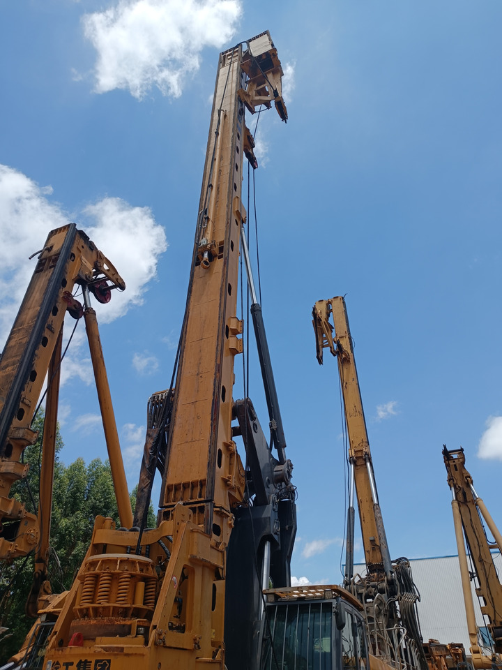 XCMG Official Second Hand 2020 Year XR240E Rotary Drilling Crawler Drilling Machine With Best Sale - Foreuse: photos 3 XCMG Official Second Hand 2020 Year XR240E Rotary Drilling Crawler Drilling Machine With Best Sale - Foreuse: photos 3