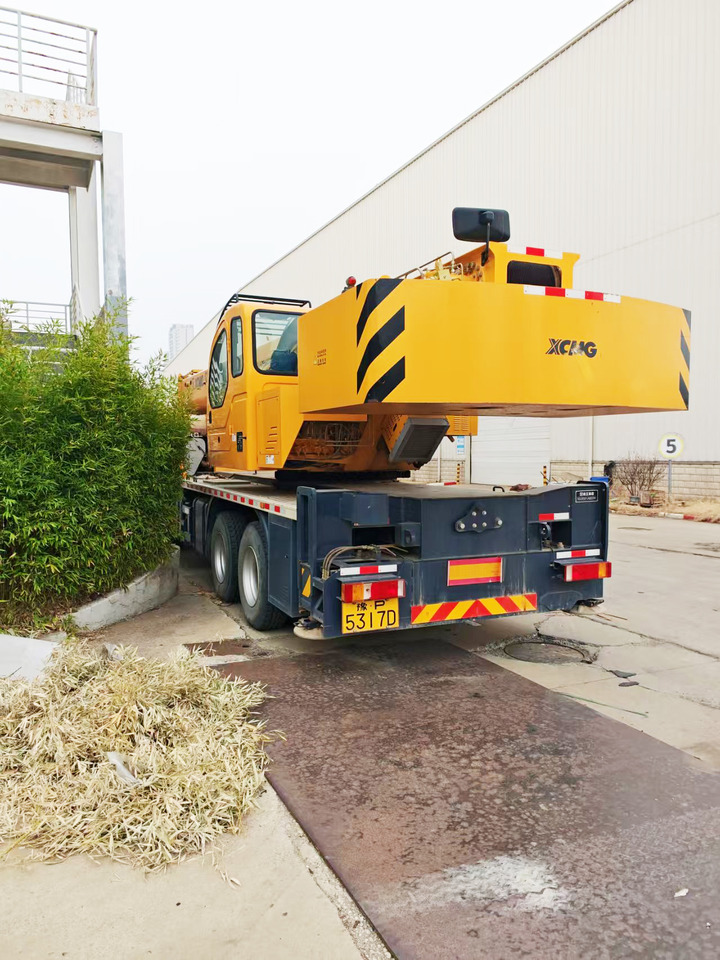 XCMG Official Second Hand Mobile Crane 25 Ton QY25K5D-5 Used Truck Cranes Price - Grue mobile: photos 4 XCMG Official Second Hand Mobile Crane 25 Ton QY25K5D-5 Used Truck Cranes Price - Grue mobile: photos 4