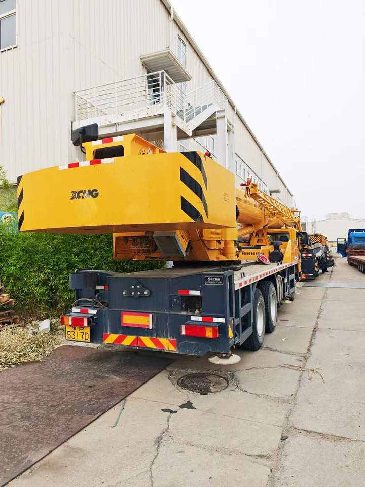 XCMG Official Second Hand Mobile Crane 25 Ton QY25K5D-5 Used Truck Cranes Price - Grue mobile: photos 3 XCMG Official Second Hand Mobile Crane 25 Ton QY25K5D-5 Used Truck Cranes Price - Grue mobile: photos 3