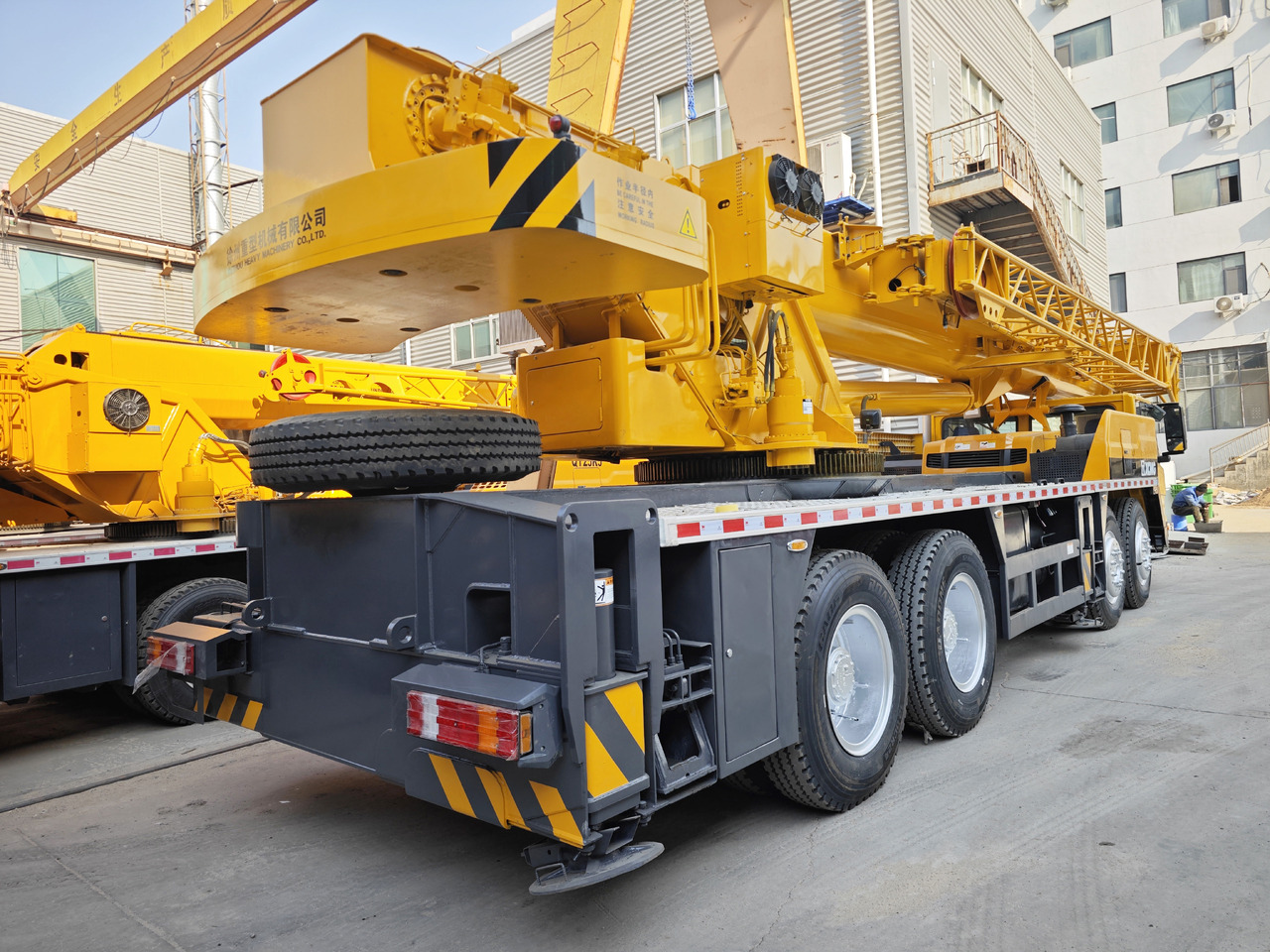 XCMG Official Second Hand Mobile Crane 50 Ton Hydraulic Truck Crane Price - Grue mobile: photos 3 XCMG Official Second Hand Mobile Crane 50 Ton Hydraulic Truck Crane Price - Grue mobile: photos 3