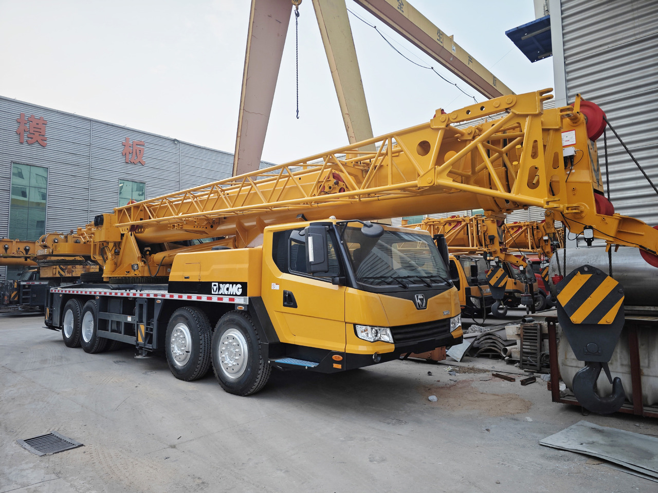 XCMG Official Second Hand Mobile Crane 50 Ton Hydraulic Truck Crane Price - Grue mobile: photos 4 XCMG Official Second Hand Mobile Crane 50 Ton Hydraulic Truck Crane Price - Grue mobile: photos 4