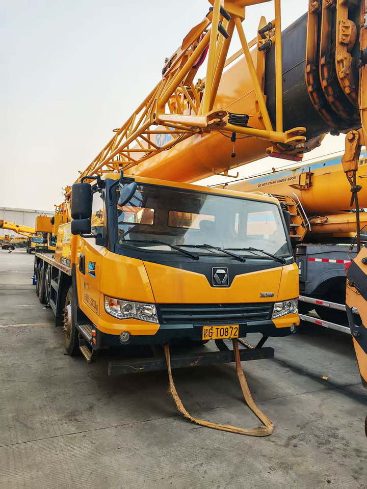 XCMG Official Used 25 Ton Truck Crane QY25K5D-5 Small Mobile Crane Price List - Grue mobile: photos 2 XCMG Official Used 25 Ton Truck Crane QY25K5D-5 Small Mobile Crane Price List - Grue mobile: photos 2