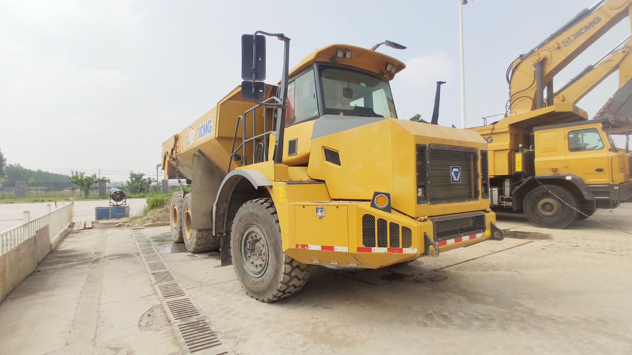 XCMG Official Used 6*6 Dumper Mining Truck XDA50H Articulated Tipper Truck Dumper Price - Tombereau: photos 2 XCMG Official Used 6*6 Dumper Mining Truck XDA50H Articulated Tipper Truck Dumper Price - Tombereau: photos 2