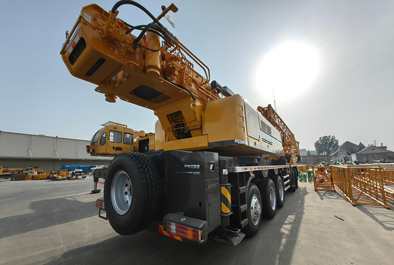 XCMG QY130K8C 130ton  used crane boom truck for sale - Grue mobile: photos 5 XCMG QY130K8C 130ton  used crane boom truck for sale - Grue mobile: photos 5