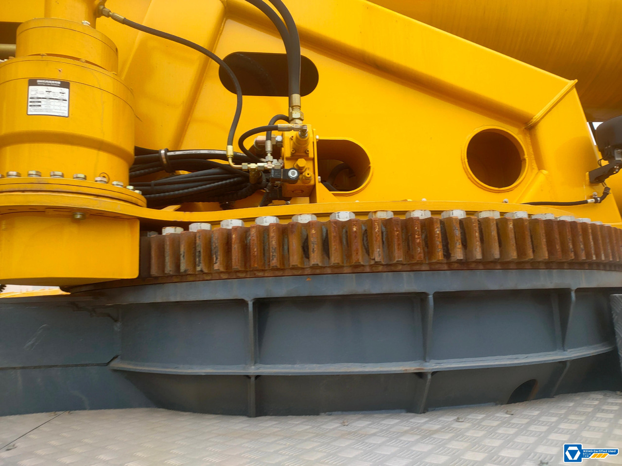 Grue mobile XCMG QY180K5C hydraulic telescopic boom diesel lift crane truck: photos 7 Grue mobile XCMG QY180K5C hydraulic telescopic boom diesel lift crane truck: photos 7