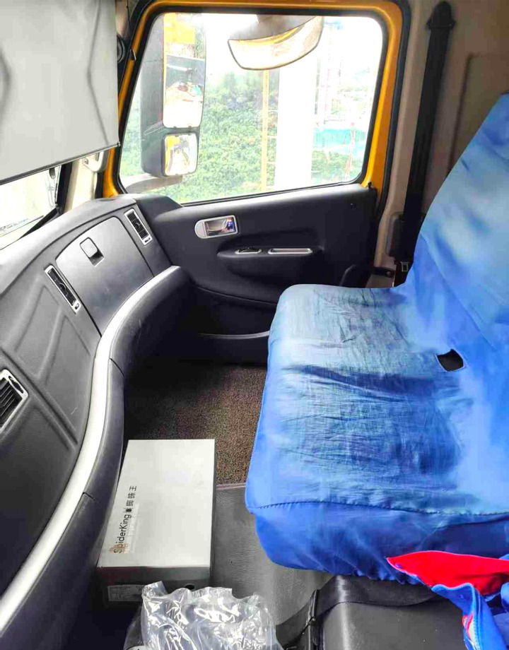 XCMG QY95K7C 95ton used truck crane mobile price - Grue mobile: photos 2 XCMG QY95K7C 95ton used truck crane mobile price - Grue mobile: photos 2