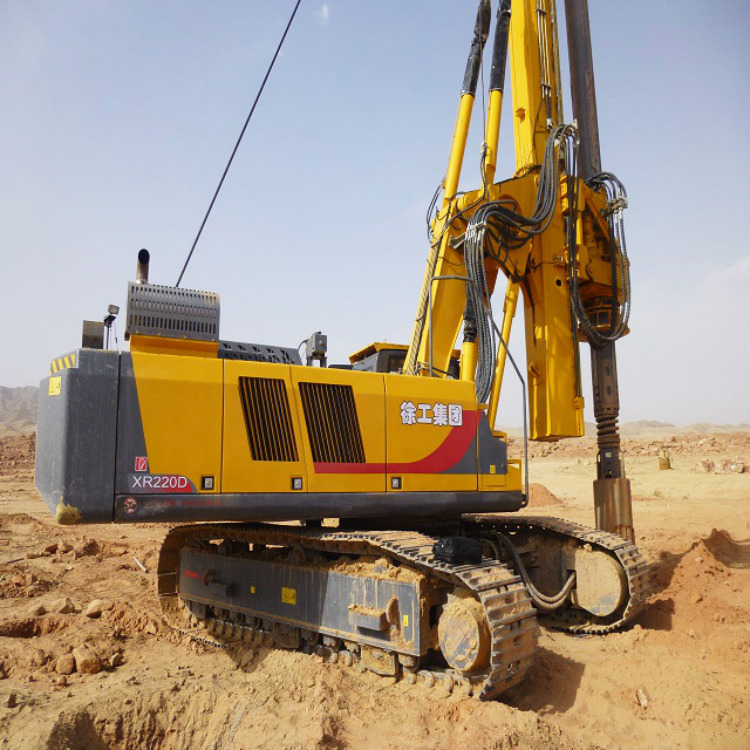 XCMG Retread Machine XR220D 220kn 50m Rotary Drilling Rig For Sale - Foreuse: photos 4 XCMG Retread Machine XR220D 220kn 50m Rotary Drilling Rig For Sale - Foreuse: photos 4
