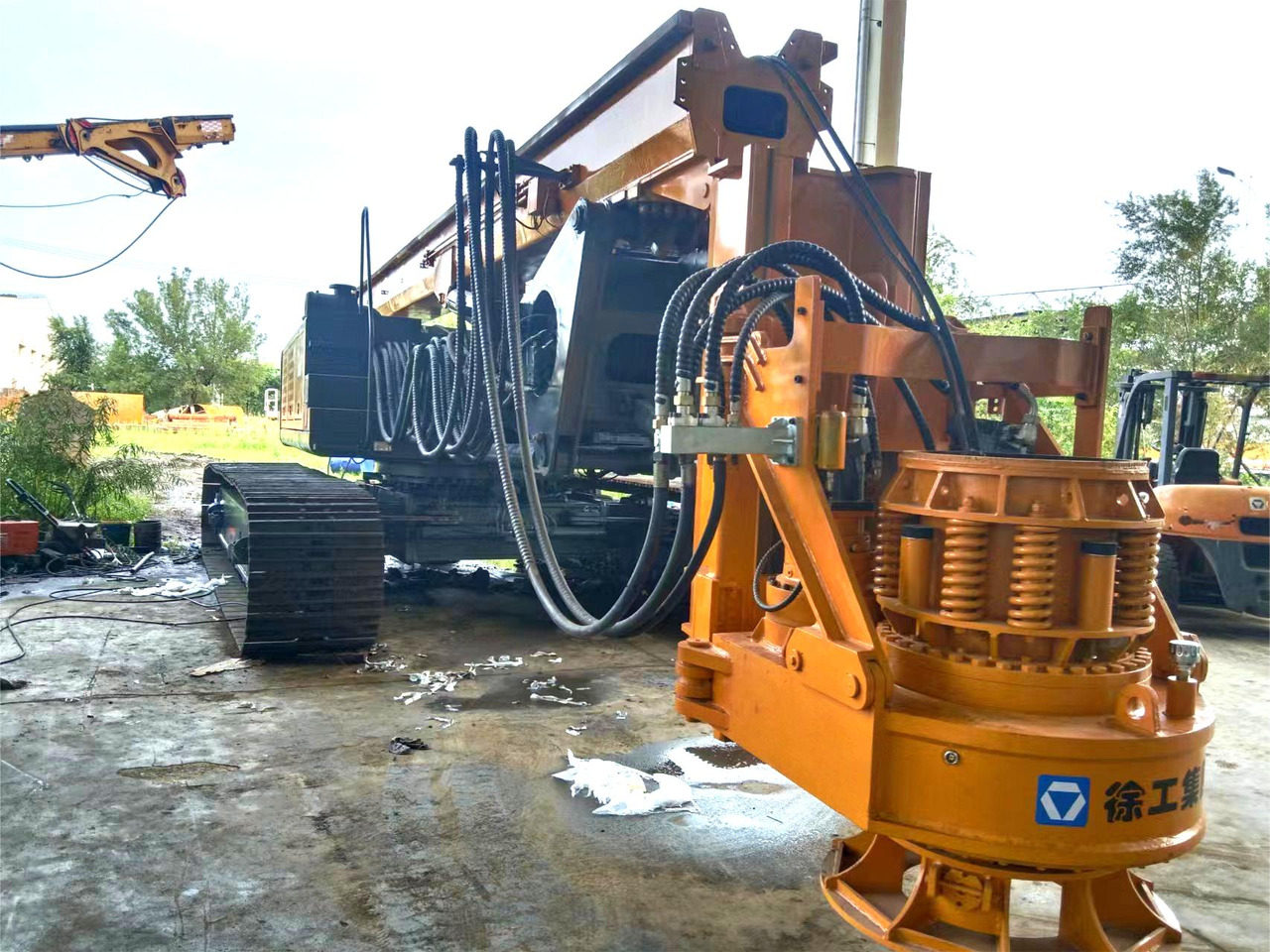 XCMG XCMG Officail XR220D used hydraulic rotary drilling rig for sale - Foreuse: photos 2 XCMG XCMG Officail XR220D used hydraulic rotary drilling rig for sale - Foreuse: photos 2