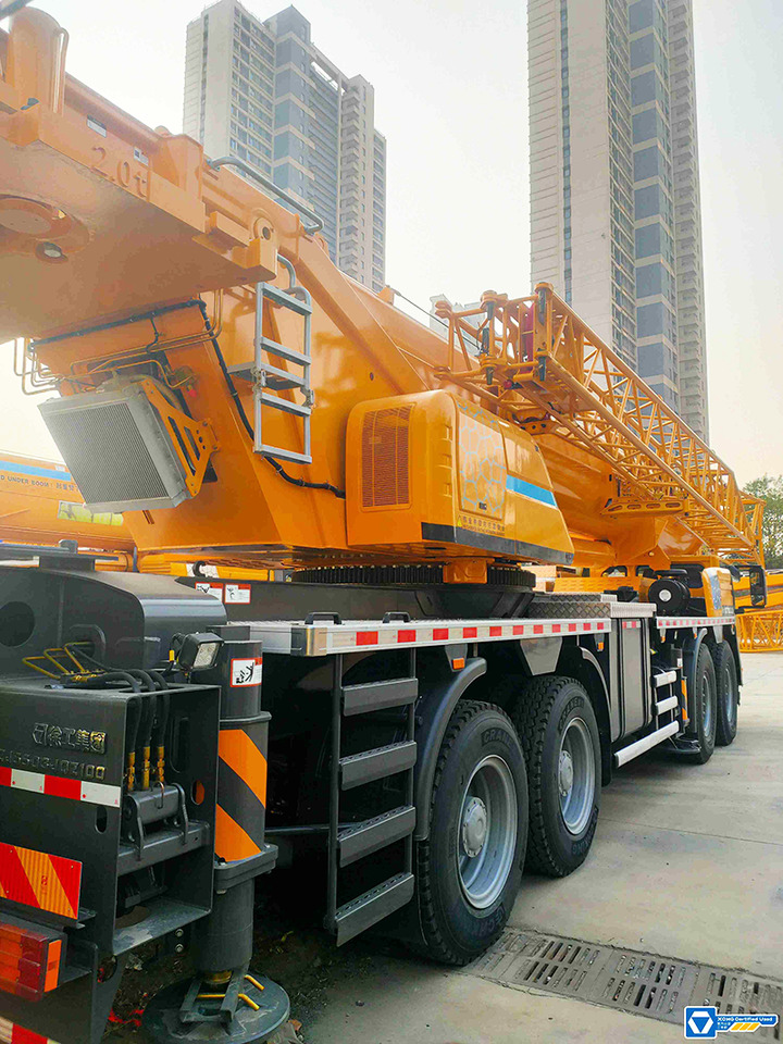 XCMG XCT100L7-I 100ton used pickup mobile hoist crane price - Grue mobile: photos 2 XCMG XCT100L7-I 100ton used pickup mobile hoist crane price - Grue mobile: photos 2