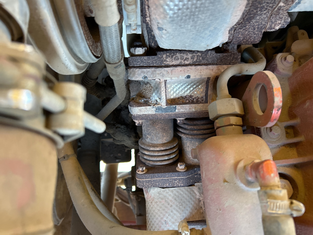 XCMG XDR80T 80ton used diesel mining truck price - Machine d'exploitation minière: photos 5 XCMG XDR80T 80ton used diesel mining truck price - Machine d'exploitation minière: photos 5