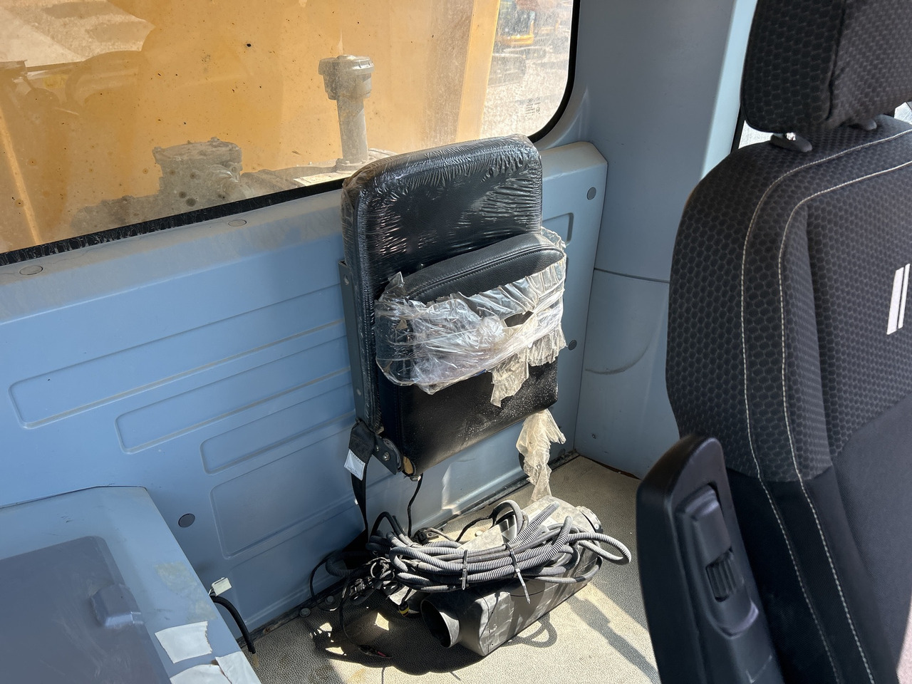 XCMG XDR85T large 85ton mining truck wheeled - Machine d'exploitation minière: photos 3 XCMG XDR85T large 85ton mining truck wheeled - Machine d'exploitation minière: photos 3