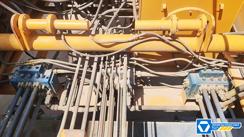 XCMG XGC650 650ton used hydraulic crawler crane for sale - Grue sur chenilles: photos 2 XCMG XGC650 650ton used hydraulic crawler crane for sale - Grue sur chenilles: photos 2