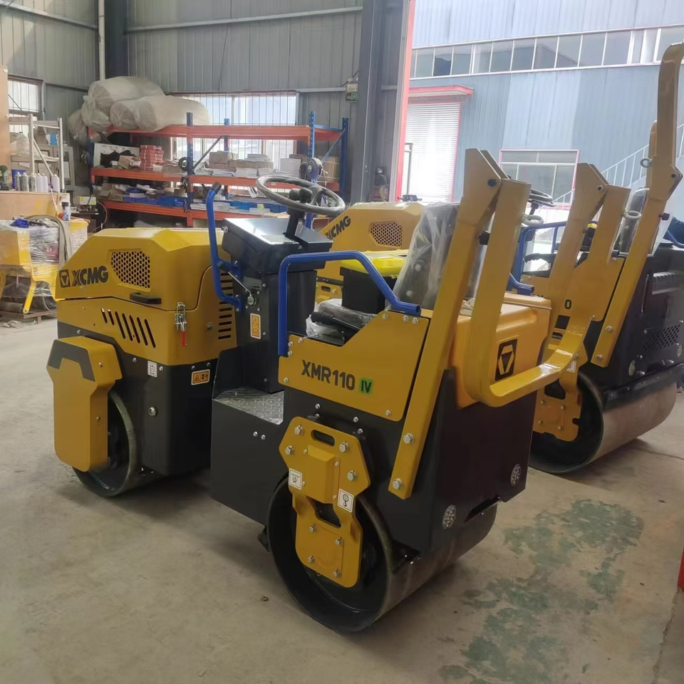 XCMG XMR110 1ton samll road roller hydraulic vibratory compator price - Mini compacteur: photos 5 XCMG XMR110 1ton samll road roller hydraulic vibratory compator price - Mini compacteur: photos 5