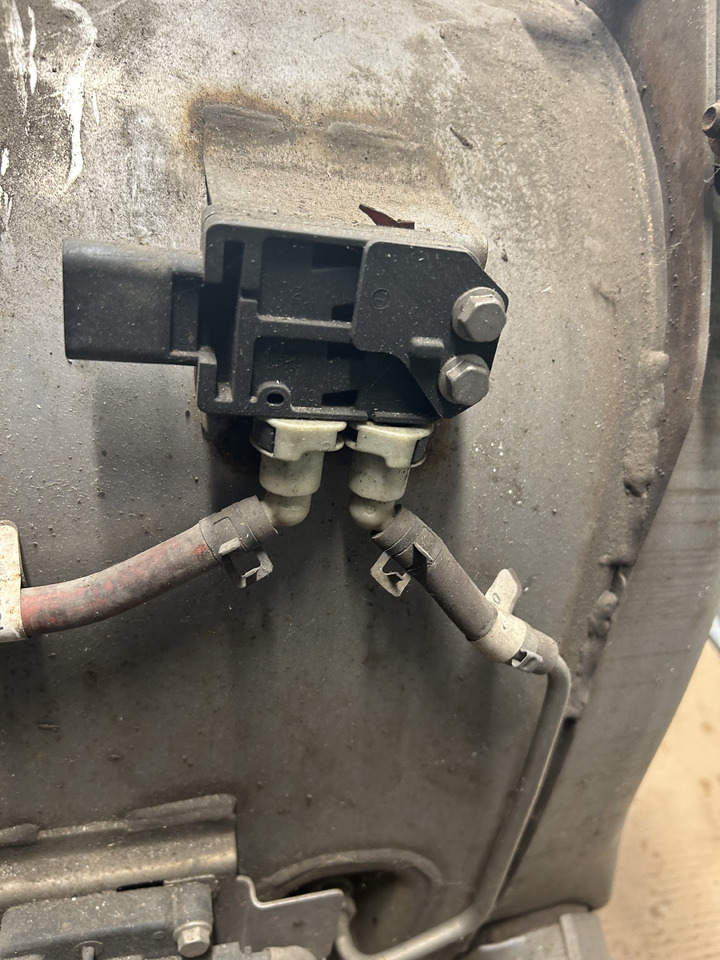 DAF DPF CATALYTIC CONVERTER DAF XF 106 - Catalyseur: photos 3 DAF DPF CATALYTIC CONVERTER DAF XF 106 - Catalyseur: photos 3