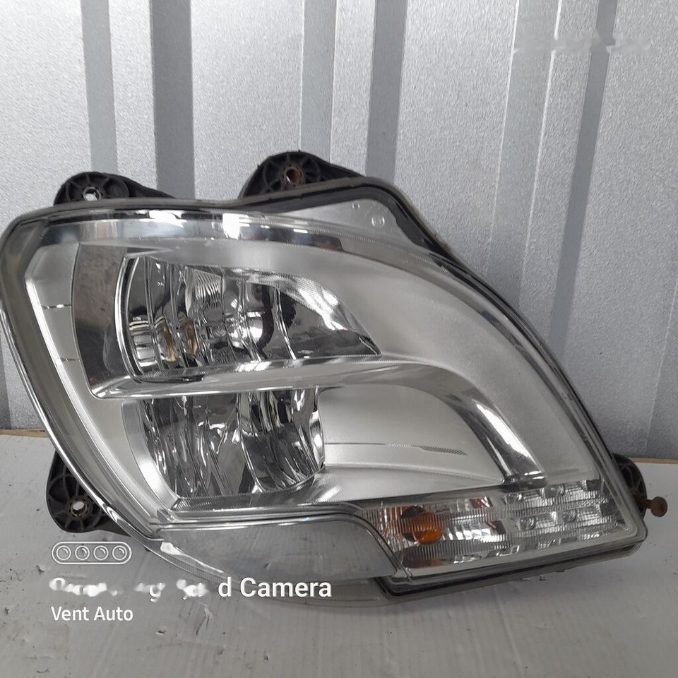 DAF XF 106 LIFT 1857527 truck - Feu avant pour Camion: photos 4 DAF XF 106 LIFT 1857527 truck - Feu avant pour Camion: photos 4
