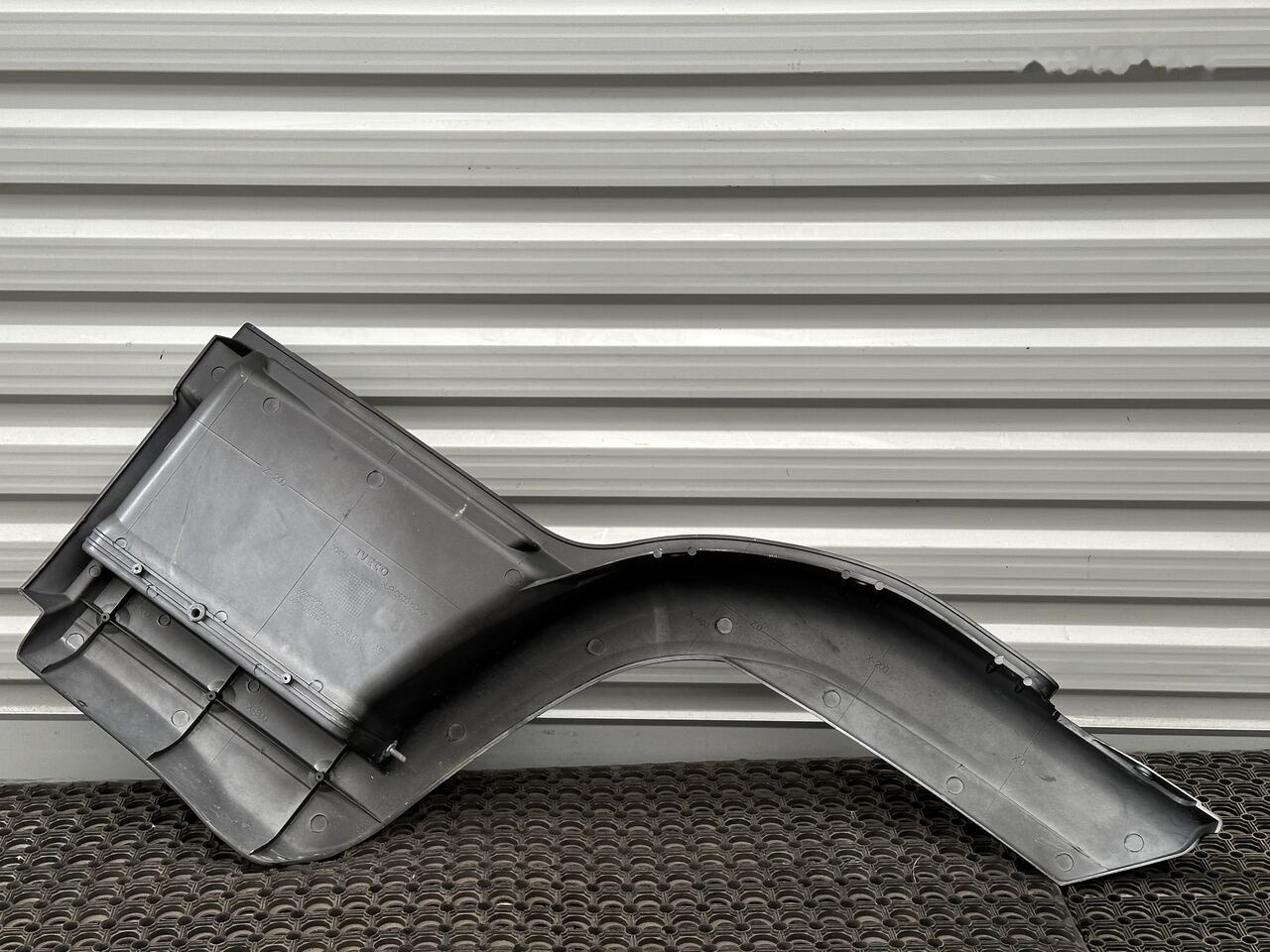 IVECO EUROCARGO RIGHT 500343257 IVECO 500343257 - Marchepied pour Camion: photos 4 IVECO EUROCARGO RIGHT 500343257 IVECO 500343257 - Marchepied pour Camion: photos 4