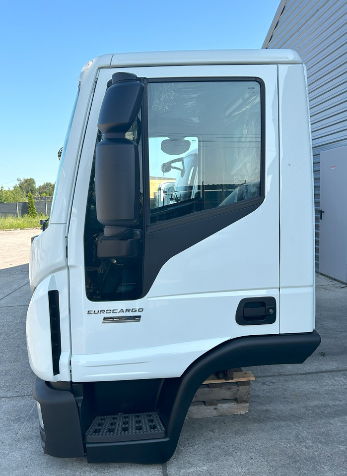 IVECO Eurocargo 75 DAY cabine Fahrerhaus Cab 2025 - Cabine pour Voiture: photos 4 IVECO Eurocargo 75 DAY cabine Fahrerhaus Cab 2025 - Cabine pour Voiture: photos 4
