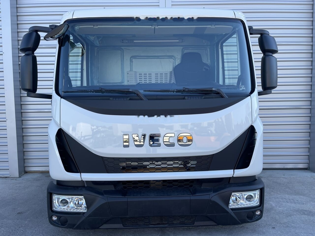 IVECO Eurocargo for IVECO Eurocargo DAY cabine - Cabine pour Voiture: photos 4 IVECO Eurocargo for IVECO Eurocargo DAY cabine - Cabine pour Voiture: photos 4