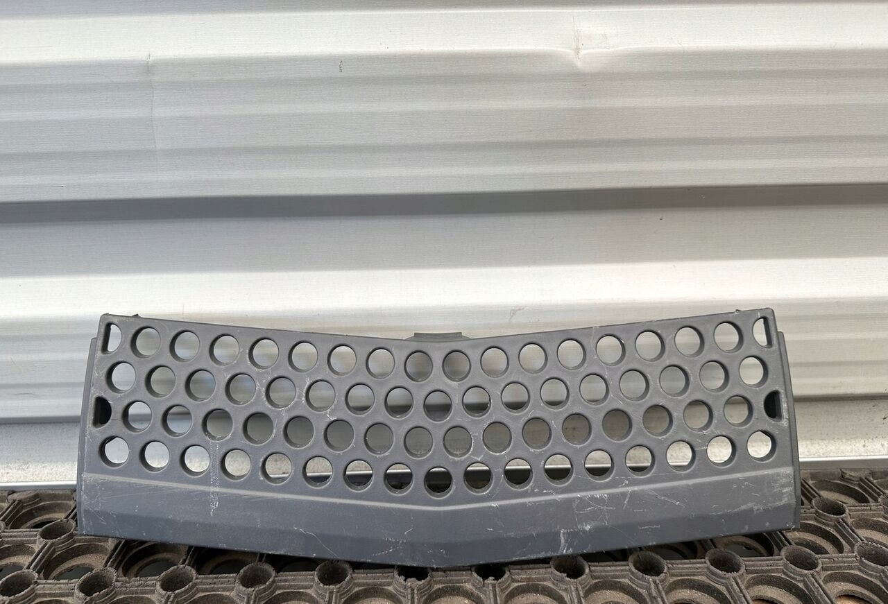 KRATKA ATRAPA A9608850153 Mercedes-Benz ACTROS MP4 A9608850153 truck - Calandre pour Camion: photos 1 KRATKA ATRAPA A9608850153 Mercedes-Benz ACTROS MP4 A9608850153 truck - Calandre pour Camion: photos 1