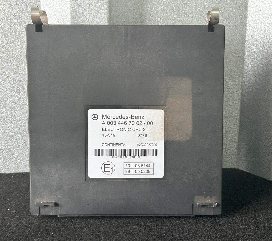 MERCEDES AROCS MP4 CPC3 - Bloc de gestion: photos 1 MERCEDES AROCS MP4 CPC3 - Bloc de gestion: photos 1