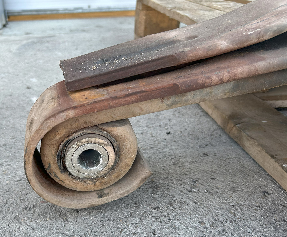 MERCEDES-BENZ 3-LEAF SPRING FRONT FOR MERCEDES AROCS MP4 - Suspension du ressort: photos 3 MERCEDES-BENZ 3-LEAF SPRING FRONT FOR MERCEDES AROCS MP4 - Suspension du ressort: photos 3