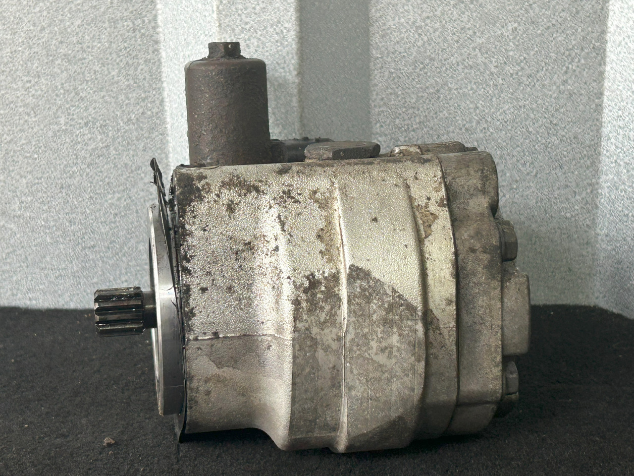 MERCEDES-BENZ ACTROS MP4 POWER STEERING PUMP - Pompe de support pour Camion: photos 2 MERCEDES-BENZ ACTROS MP4 POWER STEERING PUMP - Pompe de support pour Camion: photos 2