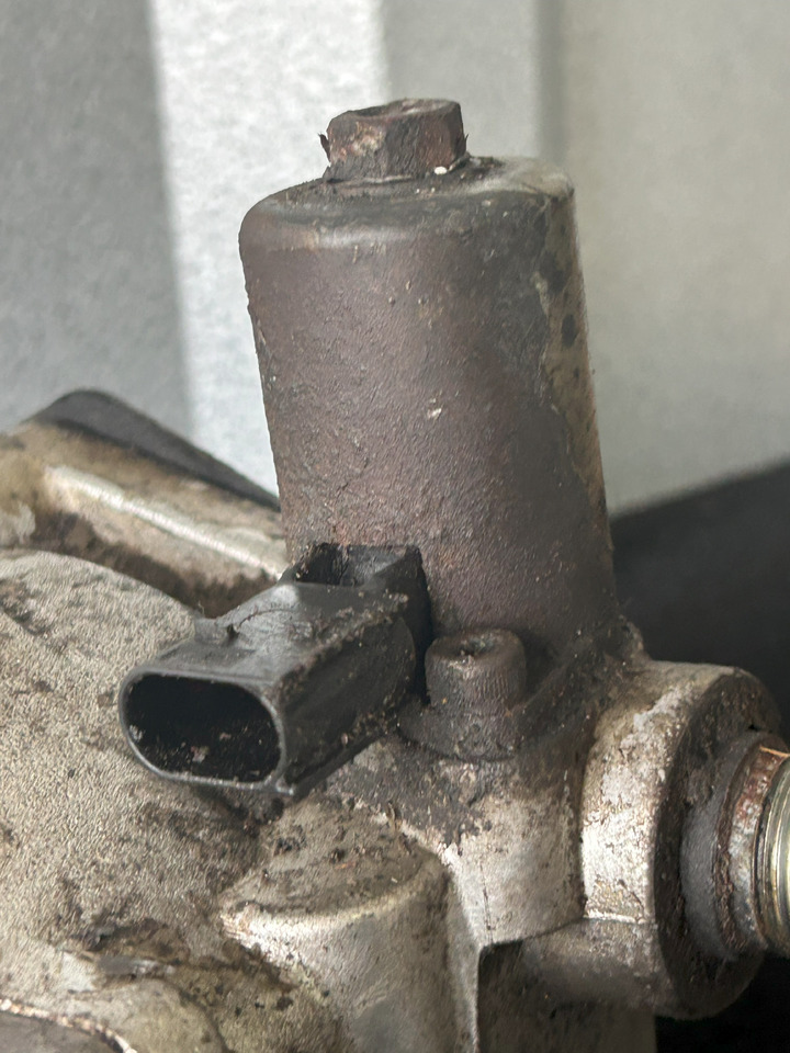 MERCEDES-BENZ ACTROS MP4 POWER STEERING PUMP - Pompe de support pour Camion: photos 4 MERCEDES-BENZ ACTROS MP4 POWER STEERING PUMP - Pompe de support pour Camion: photos 4
