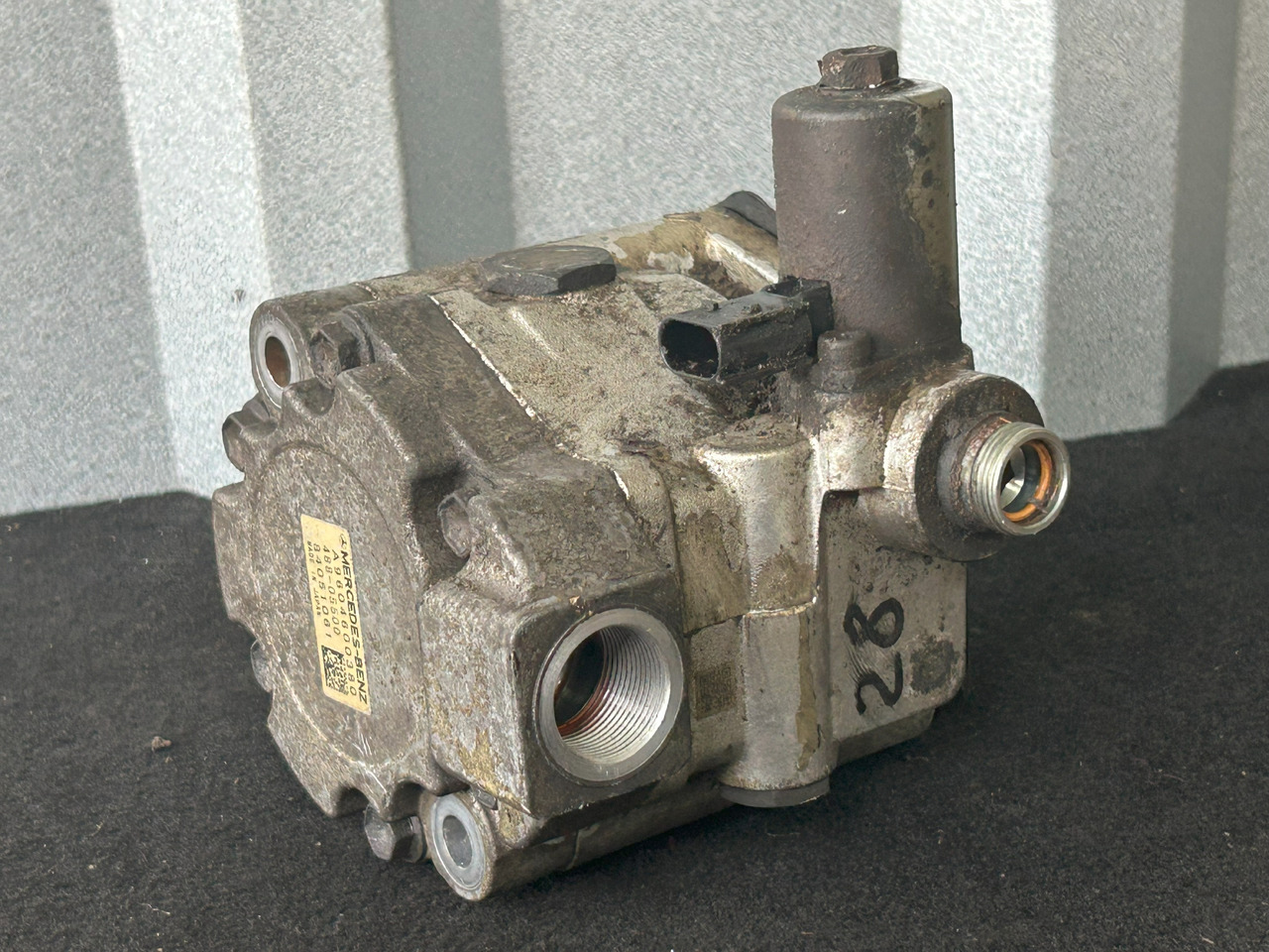 MERCEDES-BENZ ACTROS MP4 POWER STEERING PUMP - Pompe de support pour Camion: photos 3 MERCEDES-BENZ ACTROS MP4 POWER STEERING PUMP - Pompe de support pour Camion: photos 3