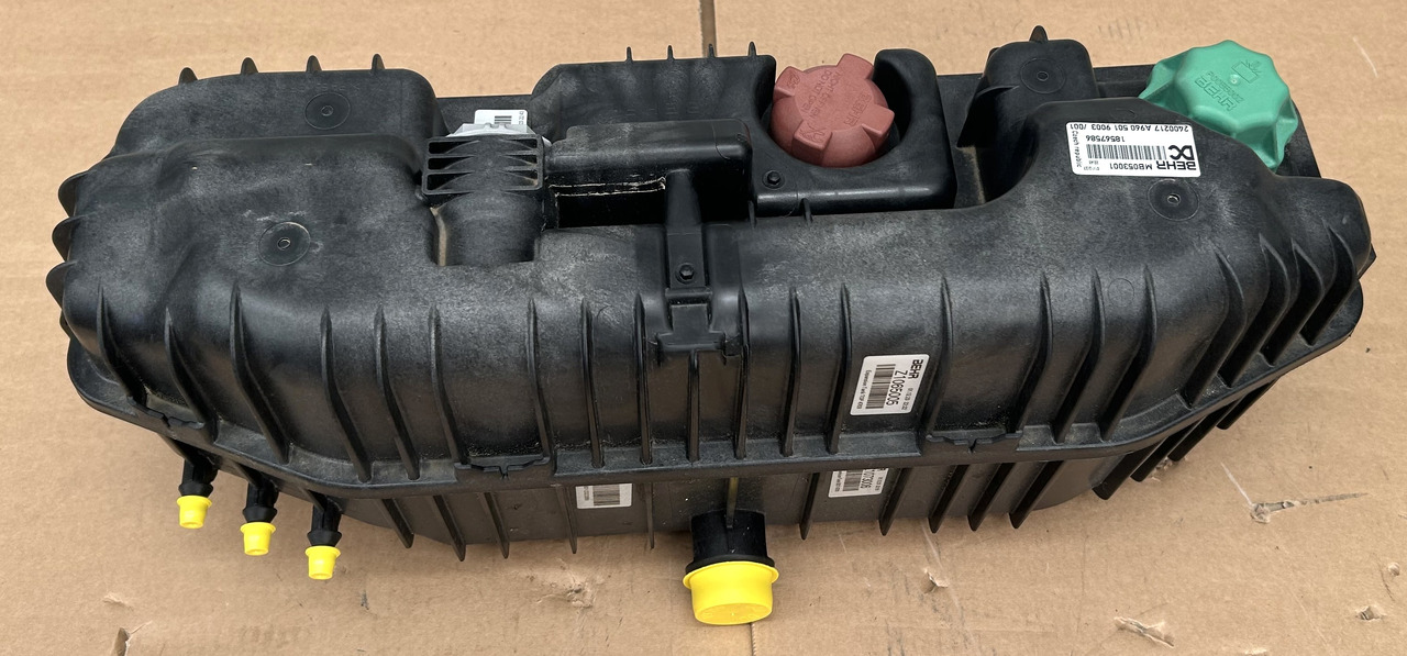 MERCEDES COOLANT EXPANSION TANK AROCS ACTROS MP4 MP5 - Vase d'expansion: photos 3 MERCEDES COOLANT EXPANSION TANK AROCS ACTROS MP4 MP5 - Vase d'expansion: photos 3
