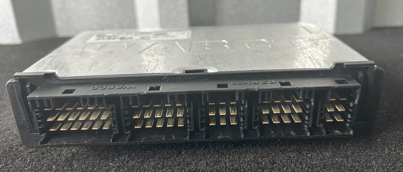 MERCEDES EBS CONTROLLER AROCS MP4 - Bloc de gestion: photos 2 MERCEDES EBS CONTROLLER AROCS MP4 - Bloc de gestion: photos 2