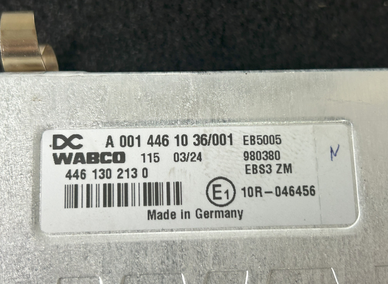 MERCEDES EBS CONTROLLER AROCS MP4 - Bloc de gestion: photos 5 MERCEDES EBS CONTROLLER AROCS MP4 - Bloc de gestion: photos 5