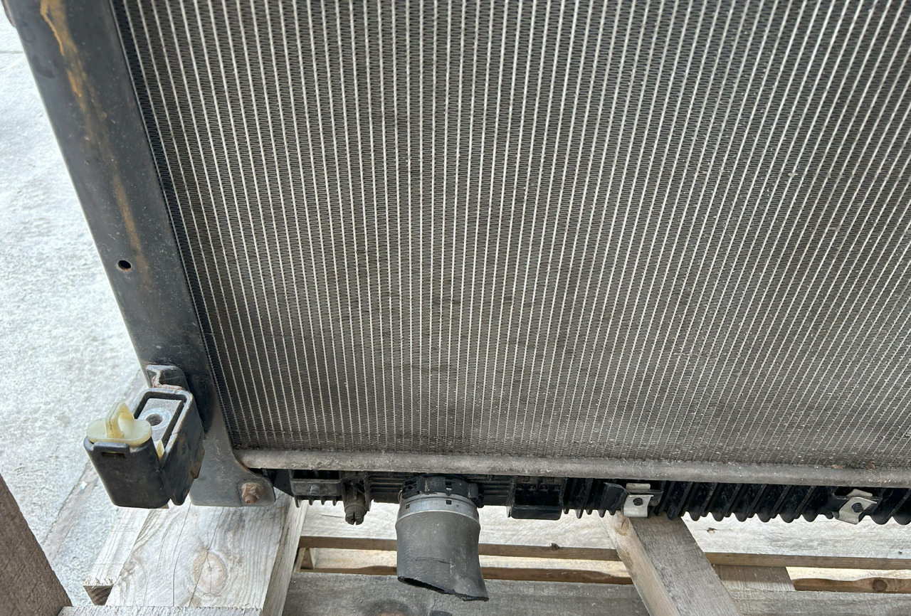 Mercedes ACTROS MP4 COOLERS SET - Radiateur: photos 5 Mercedes ACTROS MP4 COOLERS SET - Radiateur: photos 5