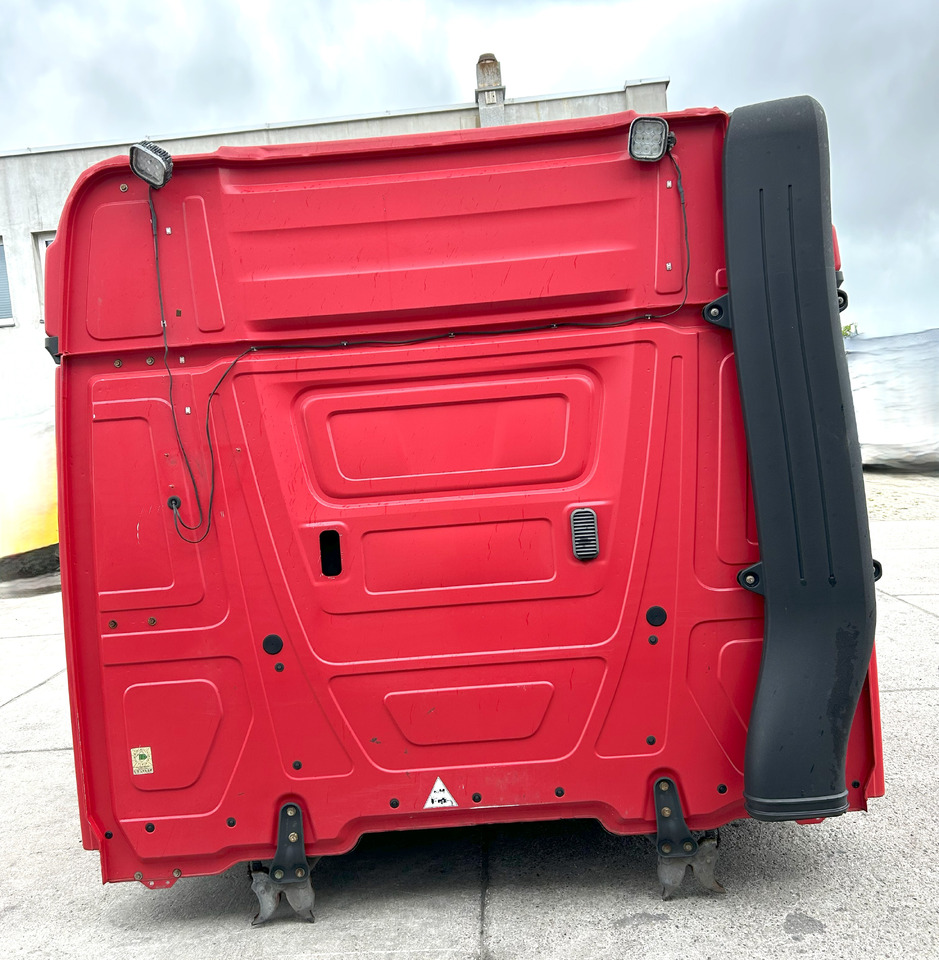 Mercedes Actros MP4 L StreamSpace 2,50 - Cabine: photos 2 Mercedes Actros MP4 L StreamSpace 2,50 - Cabine: photos 2