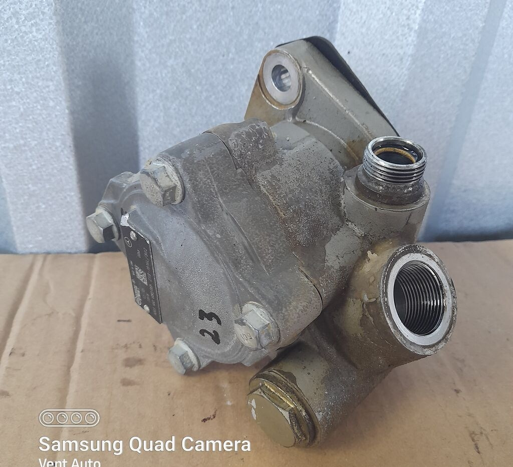 Mercedes-Benz A0034606180 Mercedes-Benz ACTROS AROCS MP4 A0034606180 truck - Pompe de support pour Camion: photos 2 Mercedes-Benz A0034606180 Mercedes-Benz ACTROS AROCS MP4 A0034606180 truck - Pompe de support pour Camion: photos 2