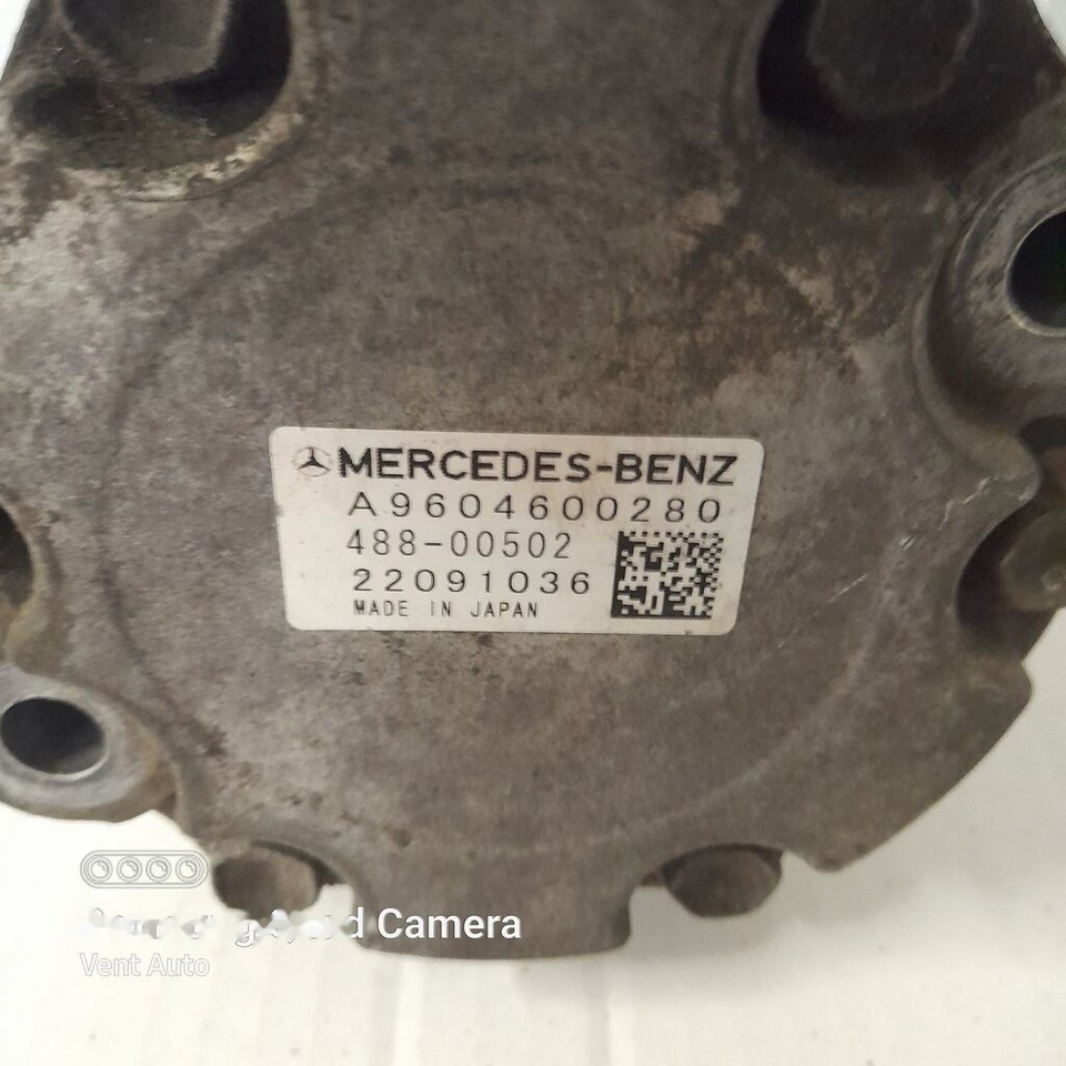 Mercedes-Benz A9604600280 Mercedes-Benz ACTROS MP4 A9604600280 truck - Pompe de support pour Camion: photos 3 Mercedes-Benz A9604600280 Mercedes-Benz ACTROS MP4 A9604600280 truck - Pompe de support pour Camion: photos 3