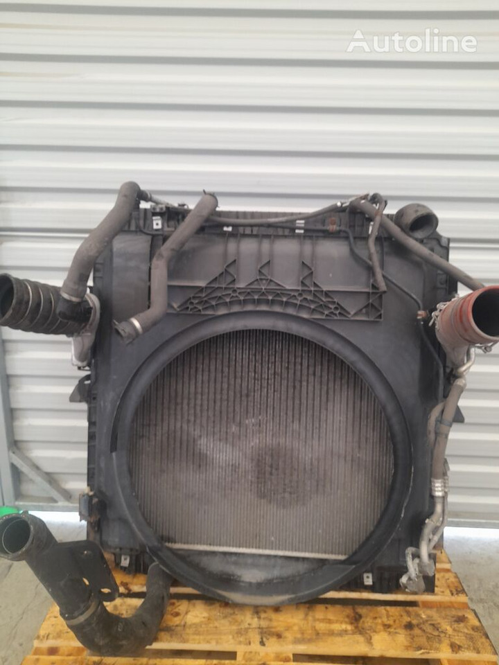Mercedes-Benz ACTROS MP4 A9605003601 /A9605000002 Mercedes-Benz truck - Radiateur pour Camion: photos 1 Mercedes-Benz ACTROS MP4 A9605003601 /A9605000002 Mercedes-Benz truck - Radiateur pour Camion: photos 1