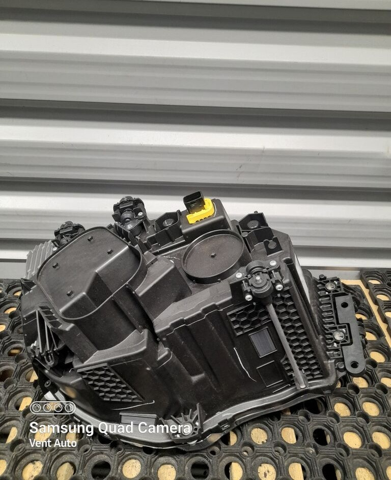 Mercedes-Benz ACTROS MP4 MP5 A9618203059 Mercedes-Benz ACTROS MP4 truck - Feu avant pour Camion: photos 2 Mercedes-Benz ACTROS MP4 MP5 A9618203059 Mercedes-Benz ACTROS MP4 truck - Feu avant pour Camion: photos 2