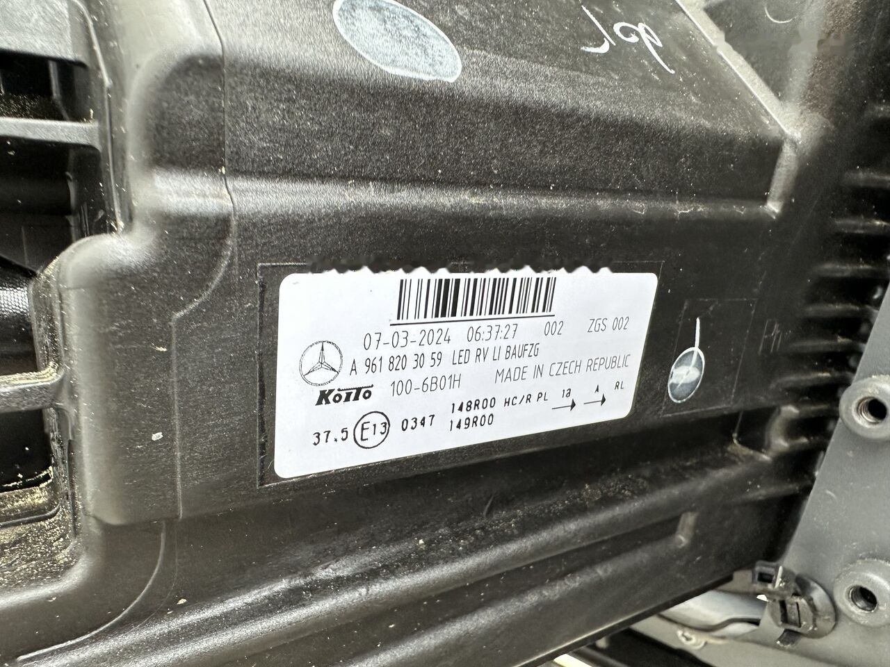Mercedes-Benz ACTROS MP4 MP5 A9618203159 A9618203059 Mercedes-Benz A 9608801690 A9618203159 A9618203059 - Pare-chocs pour Camion: photos 5 Mercedes-Benz ACTROS MP4 MP5 A9618203159 A9618203059 Mercedes-Benz A 9608801690 A9618203159 A9618203059 - Pare-chocs pour Camion: photos 5