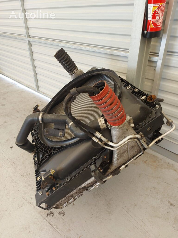 Mercedes-Benz ACTROS MP4 truck - Radiateur pour Camion: photos 2 Mercedes-Benz ACTROS MP4 truck - Radiateur pour Camion: photos 2