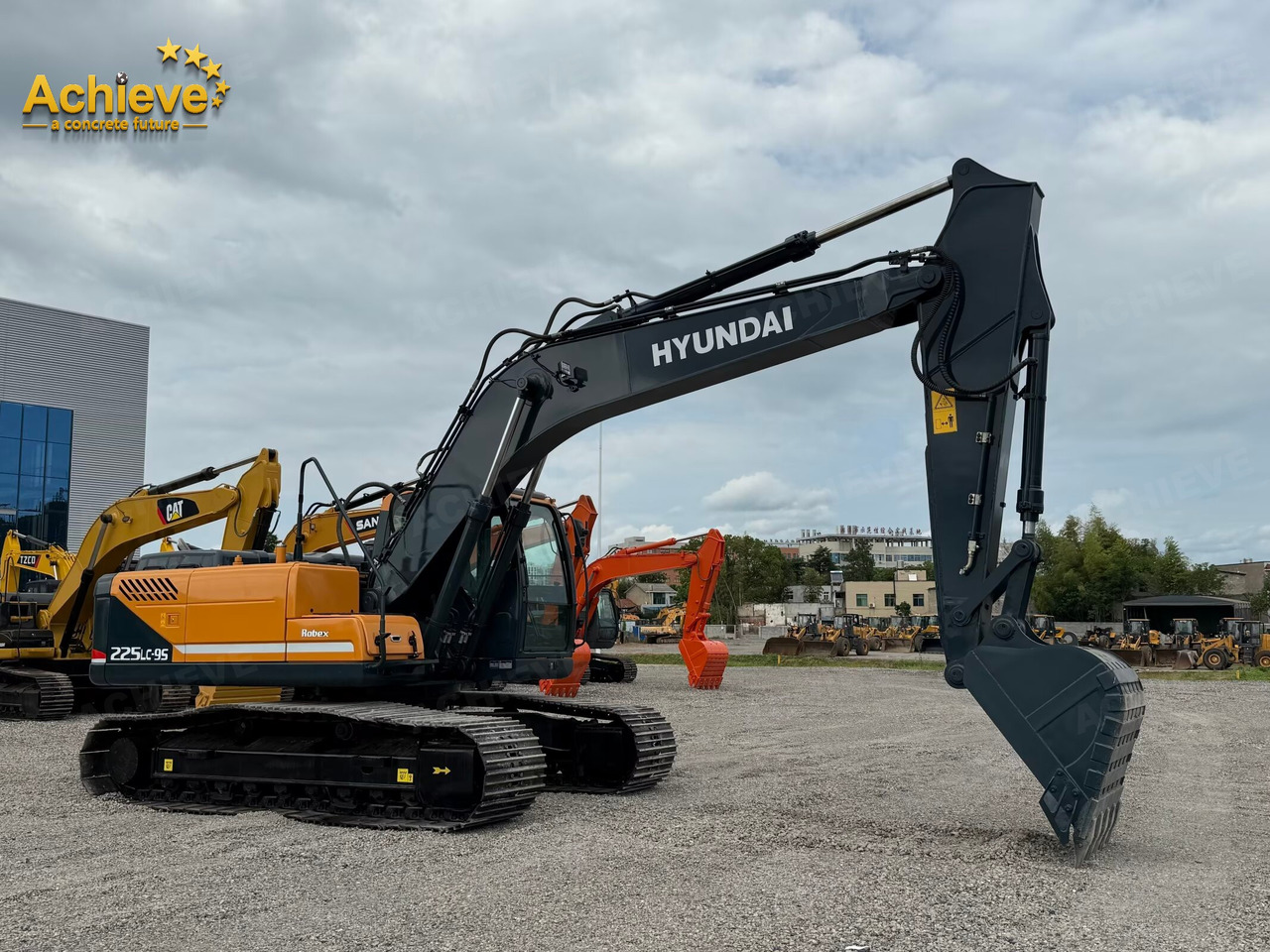 Hyundai Hyundai Heavy Industries R225LC-9 excavator Cummins B5.9-C 112/1950kw/rpm 1.05m³ 22ton Remanufactured【ACHIEVE】 TOP CONDITION!!! - Pelle sur chenille: photos 1 Hyundai Hyundai Heavy Industries R225LC-9 excavator Cummins B5.9-C 112/1950kw/rpm 1.05m³ 22ton Remanufactured【ACHIEVE】 TOP CONDITION!!! - Pelle sur chenille: photos 1