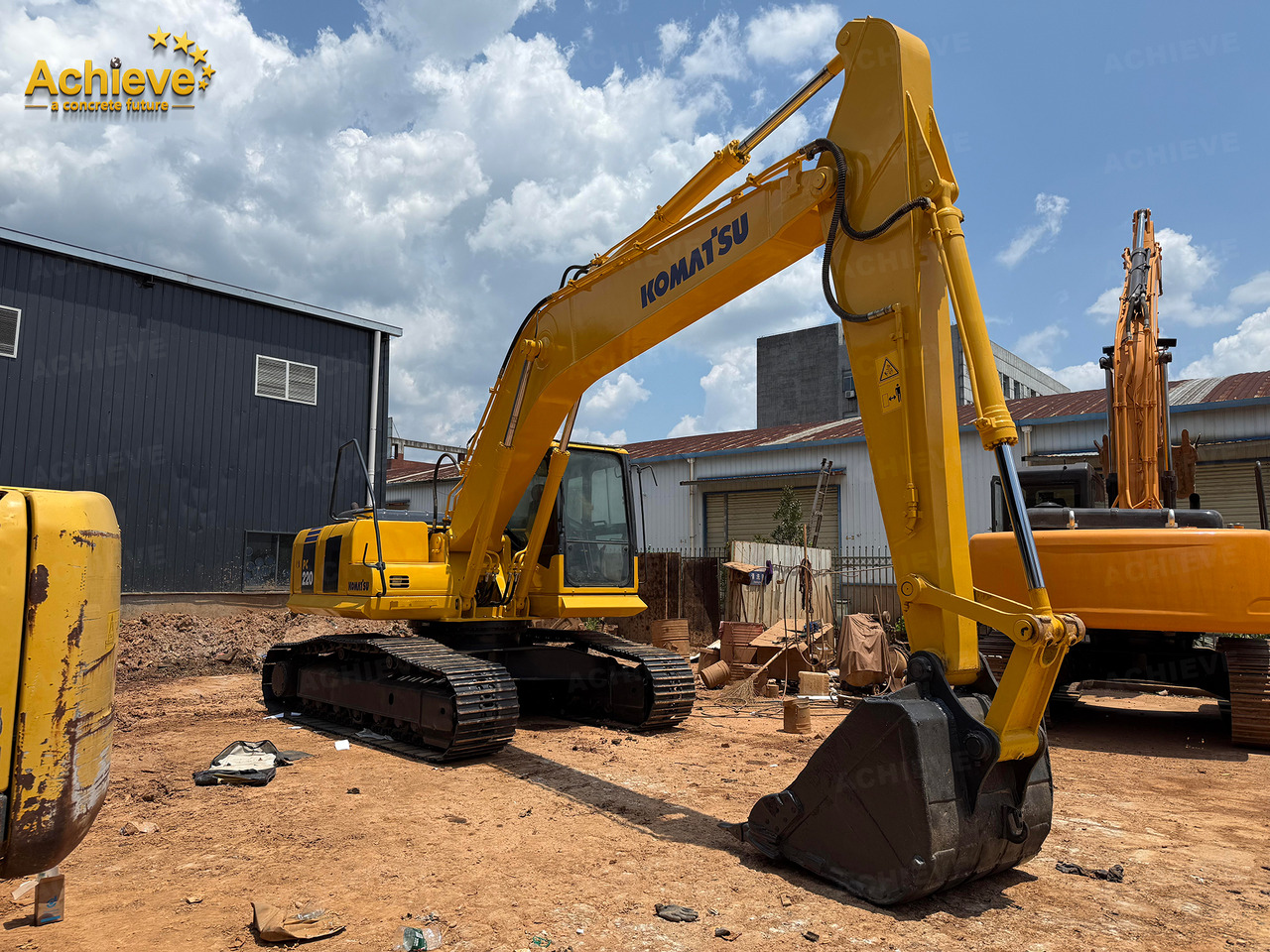 Komatsu Remanufactured PC200-8 0.8 m³ 110/2000 kw/rpm 19900 kg 6620 mm 149 kN Komatsu SAA6D107E-1 400 L 【ACHIEVE】 TOP CONDITION!!! - Pelle sur chenille: photos 1 Komatsu Remanufactured PC200-8 0.8 m³ 110/2000 kw/rpm 19900 kg 6620 mm 149 kN Komatsu SAA6D107E-1 400 L 【ACHIEVE】 TOP CONDITION!!! - Pelle sur chenille: photos 1
