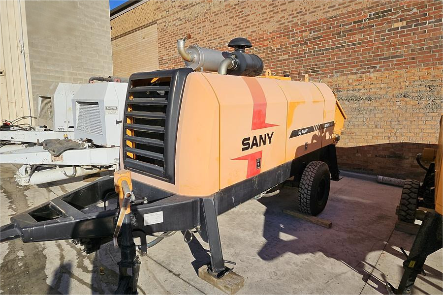 SANY 【ACHIEVE】TOP CONDITION!!! demo new low hours Sany Concrete Trailer Pump 2015 HBT6016C-5D - Pompe à béton stationnaire: photos 2 SANY 【ACHIEVE】TOP CONDITION!!! demo new low hours Sany Concrete Trailer Pump 2015 HBT6016C-5D - Pompe à béton stationnaire: photos 2