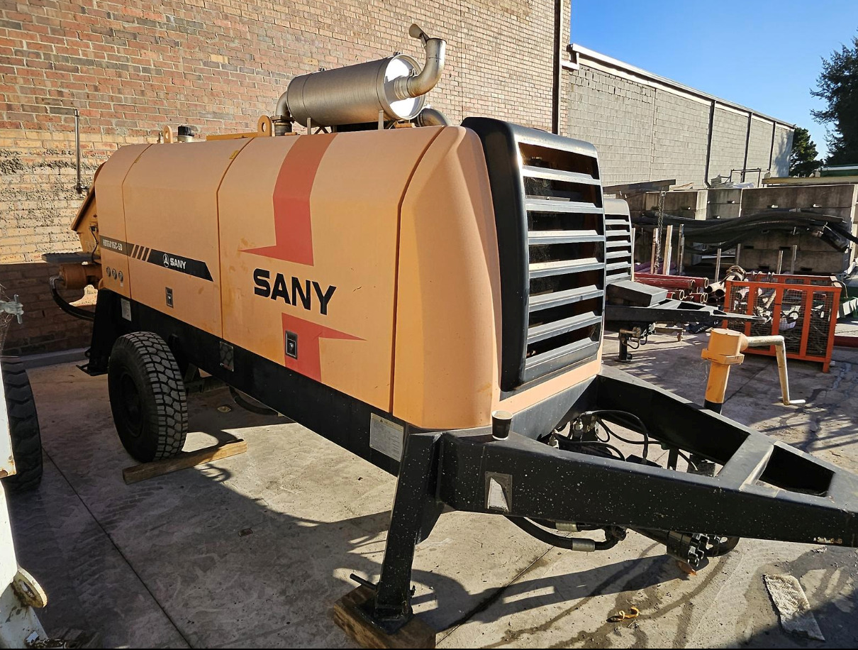 SANY SANY 【ACHIEVE】TOP CONDITION!!! demo new low hours Sany Concrete Trailer Pump 2017 HBT5008C-5S - Pompe à béton stationnaire: photos 1 SANY SANY 【ACHIEVE】TOP CONDITION!!! demo new low hours Sany Concrete Trailer Pump 2017 HBT5008C-5S - Pompe à béton stationnaire: photos 1