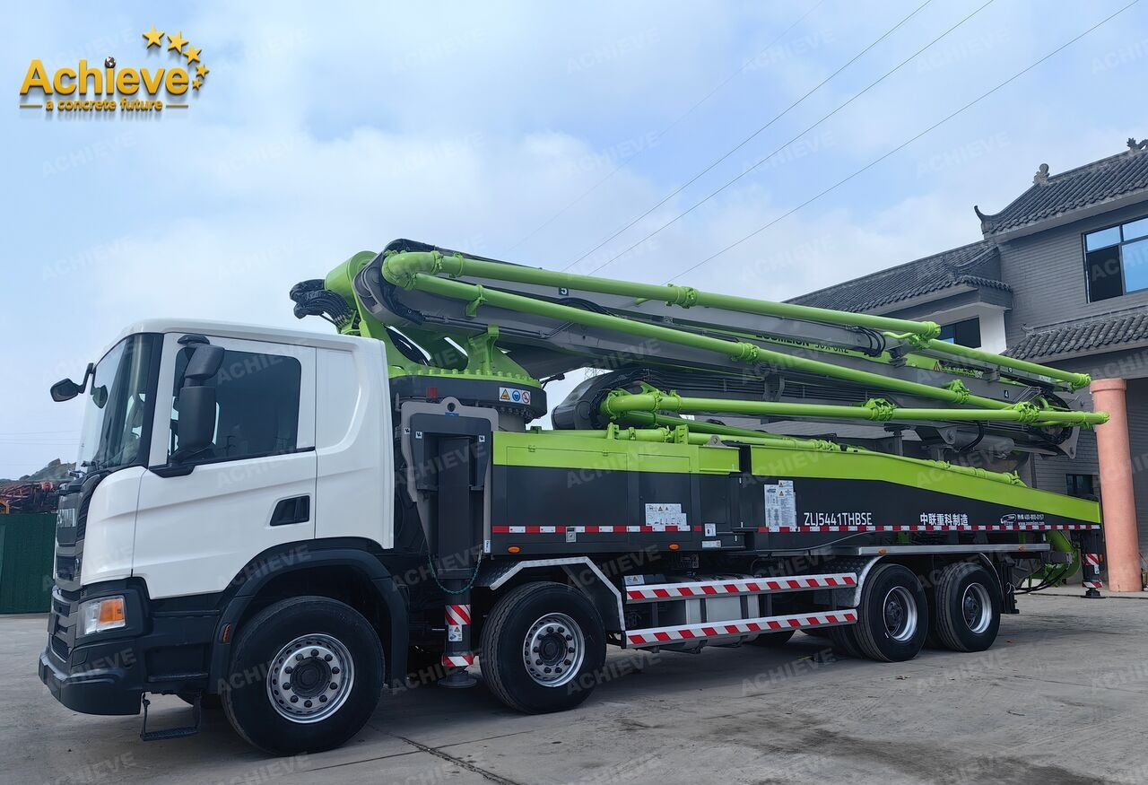 ZOOMLION ZOOMLION 2019 ZOOMLION 56X-6RZ 56M Scania P450 8x4【ACHIEVE】TOP CONDITION!!! - Camion pompe: photos 3 ZOOMLION ZOOMLION 2019 ZOOMLION 56X-6RZ 56M Scania P450 8x4【ACHIEVE】TOP CONDITION!!! - Camion pompe: photos 3