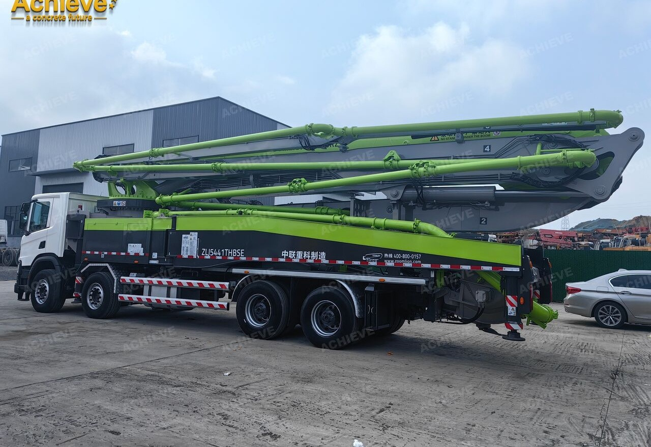 ZOOMLION ZOOMLION 2019 ZOOMLION 56X-6RZ 56M Scania P450 8x4【ACHIEVE】TOP CONDITION!!! - Camion pompe: photos 4 ZOOMLION ZOOMLION 2019 ZOOMLION 56X-6RZ 56M Scania P450 8x4【ACHIEVE】TOP CONDITION!!! - Camion pompe: photos 4