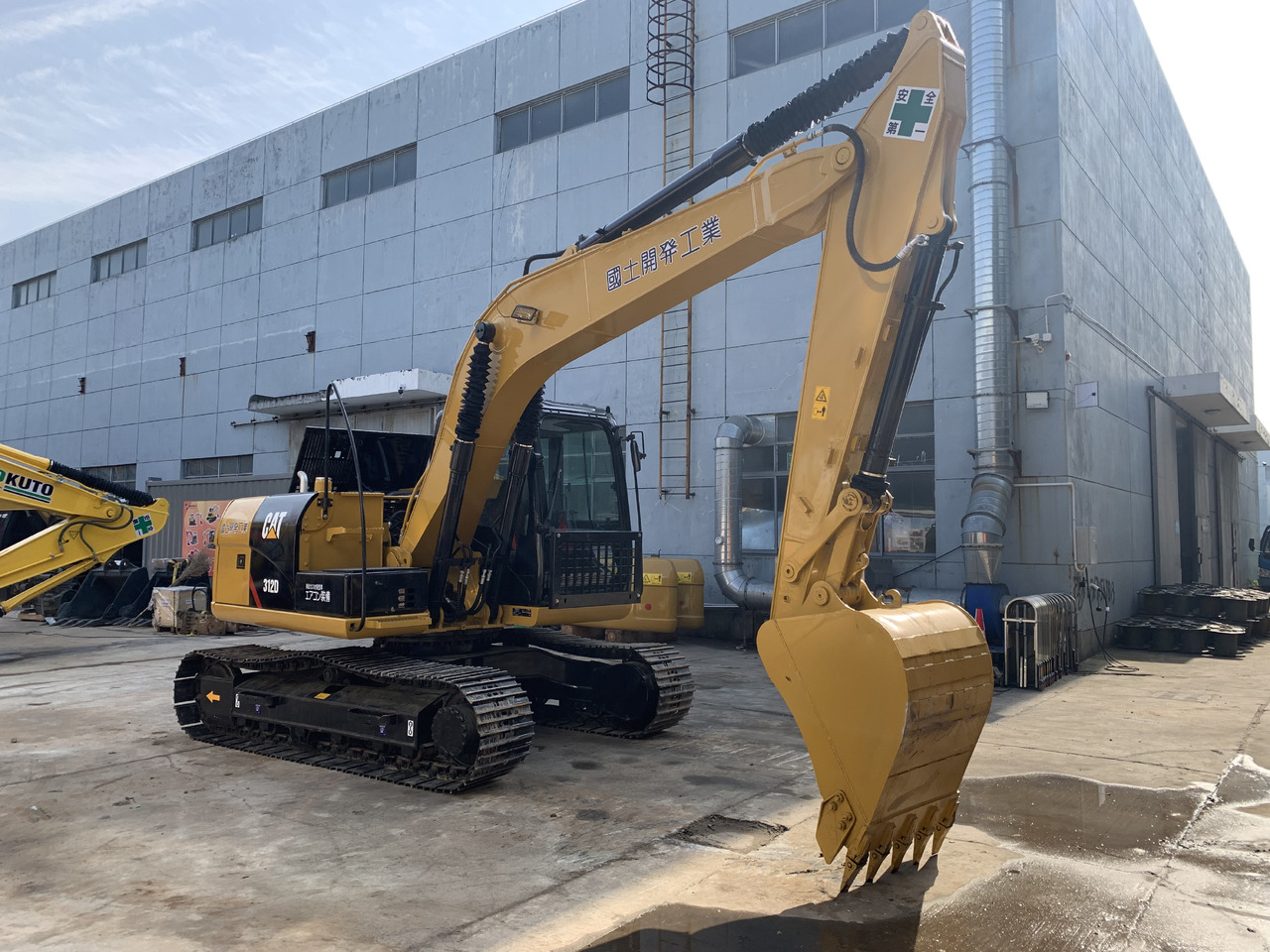 Caterpillar 12 ton Excavator Used Condition CAT 312D Good Price - Pelle sur chenille: photos 4 Caterpillar 12 ton Excavator Used Condition CAT 312D Good Price - Pelle sur chenille: photos 4