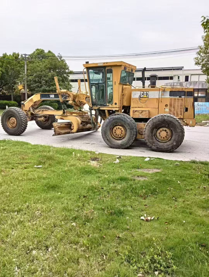 Caterpillar 14H, 140H Motor Grader Original Color CAT Machine - Niveleuse: photos 4 Caterpillar 14H, 140H Motor Grader Original Color CAT Machine - Niveleuse: photos 4